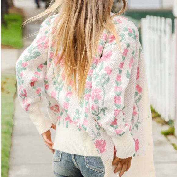 Floral Knit Cardigan Sweater • Cream Pink Green • Cozy Soft Long Sleeve Vintage - Picture 3 of 5